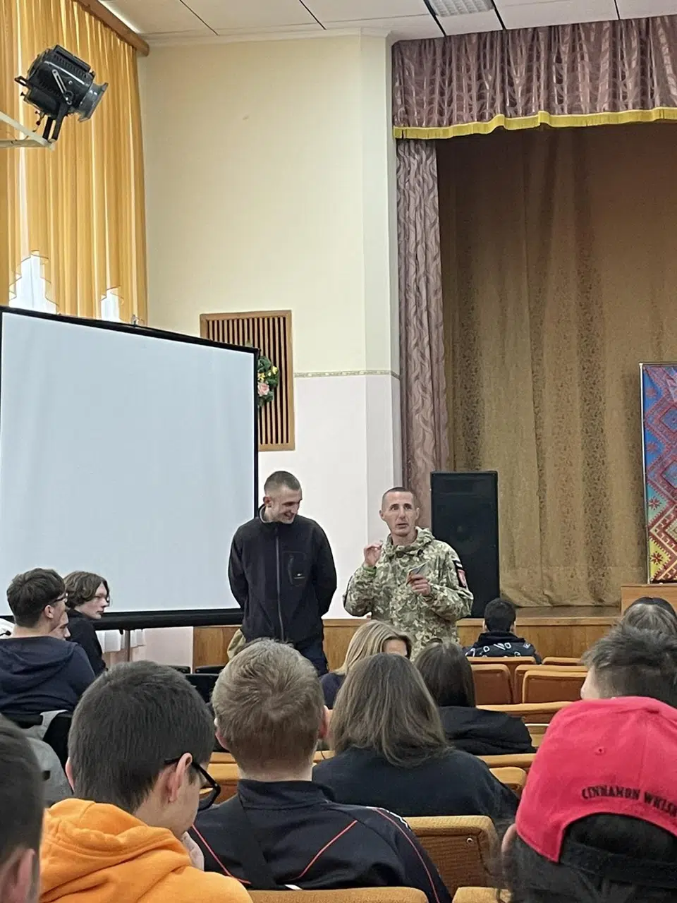 Тренінг на тему “Поведінкові реакції на стресові ситуації. Методи і прийоми самодопомоги”