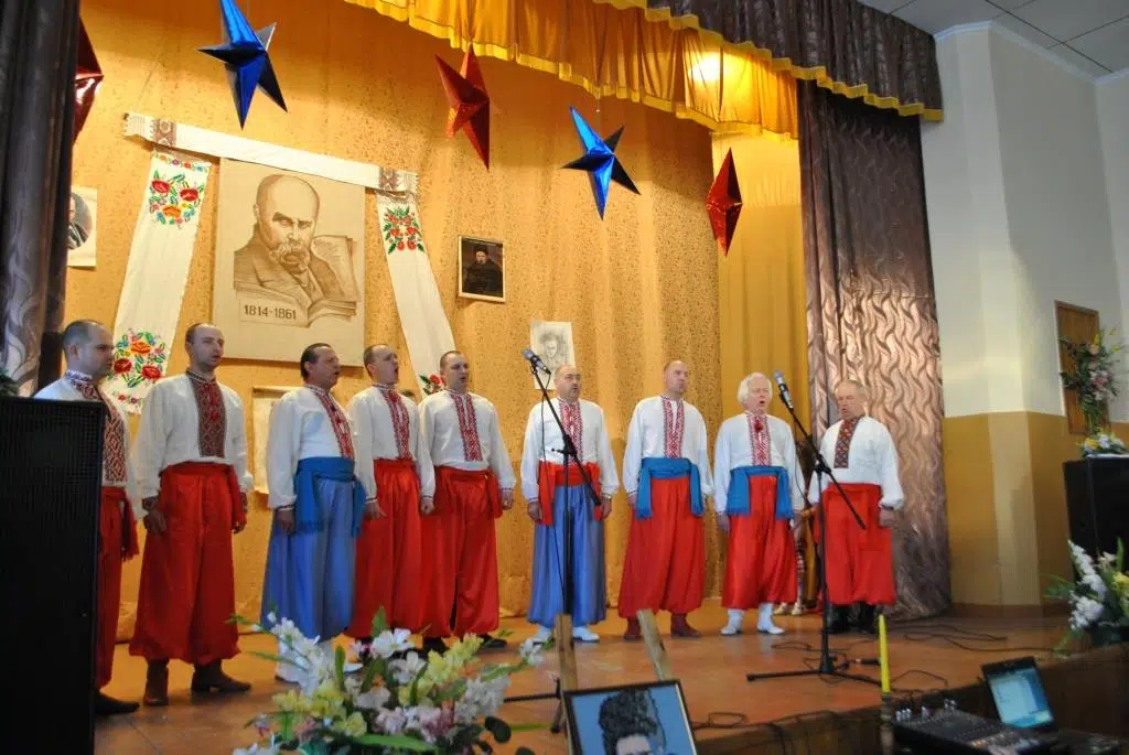 Ми працю любимо, що в творчість перейшла