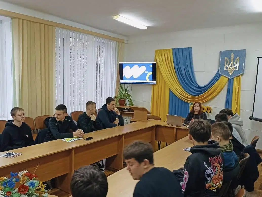 Студенти та викладачі коледжу про доброчесність