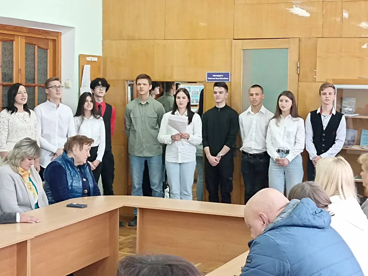 Привітання студентами коледжу своїх викладачів?