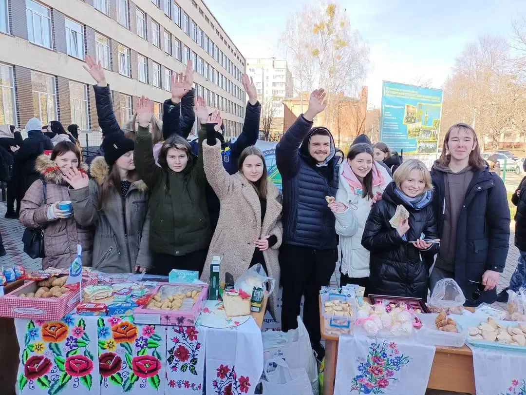 Благодійна ярмарка задля підтримки ЗСУ!