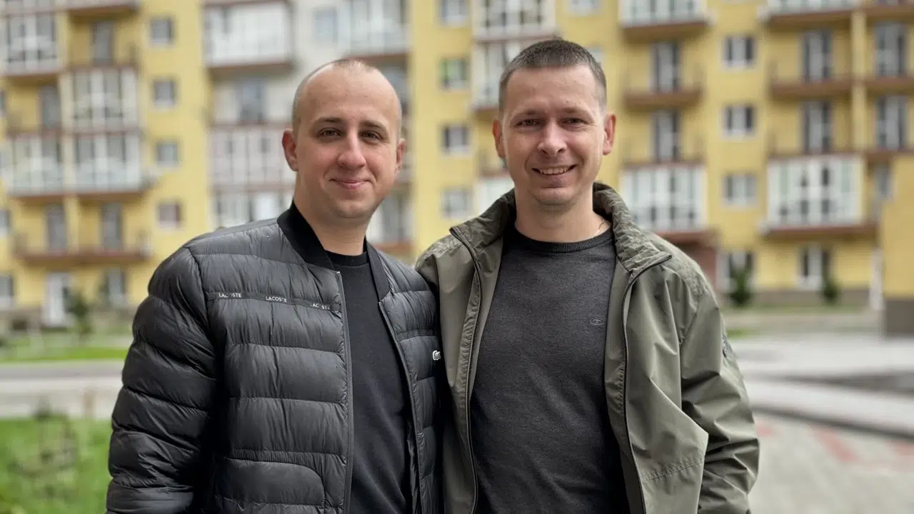 Бог створив життя на Землі, а все інше зробили будівельники