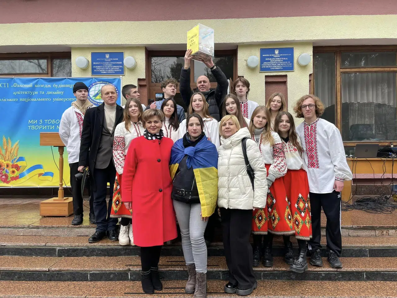Ярмарок на допомогу ЗСУ