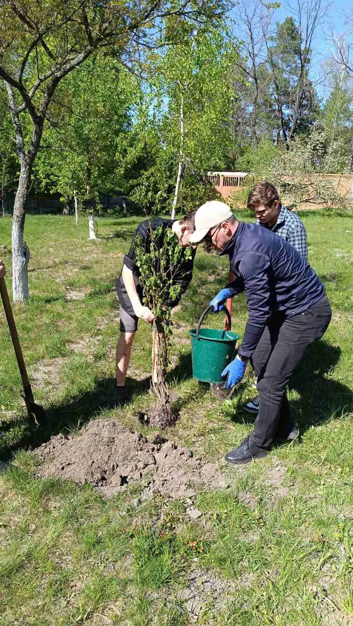 Благодійна акція «Посади дерево - зроби крок до життя!»