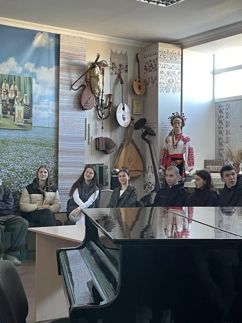 «А льон цвіте синьо-синьо…»
