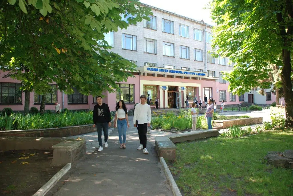 Навчальний корпус коледжу
