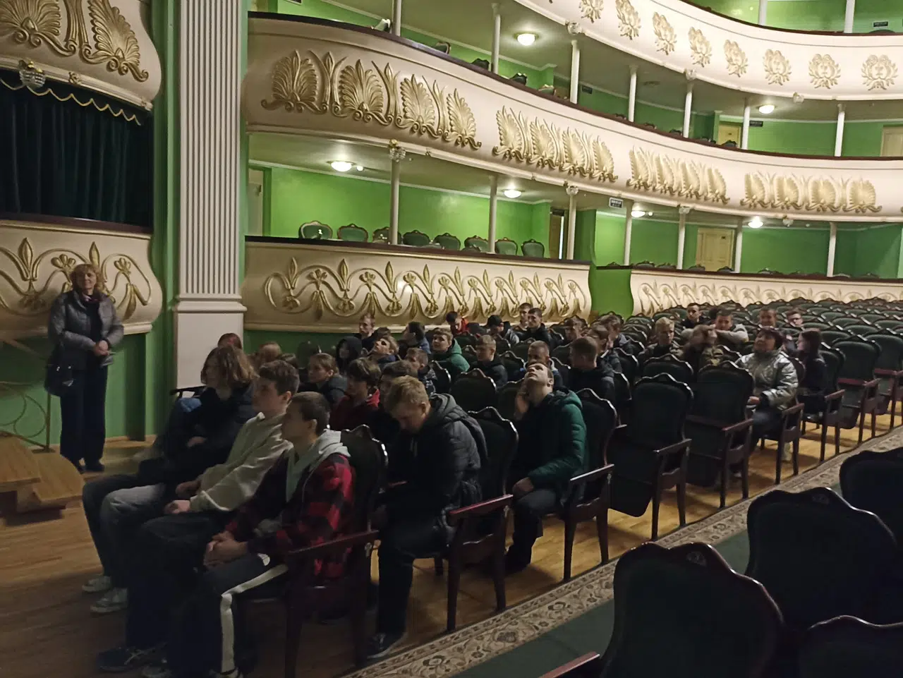 «А льон цвіте синьо-синьо…»