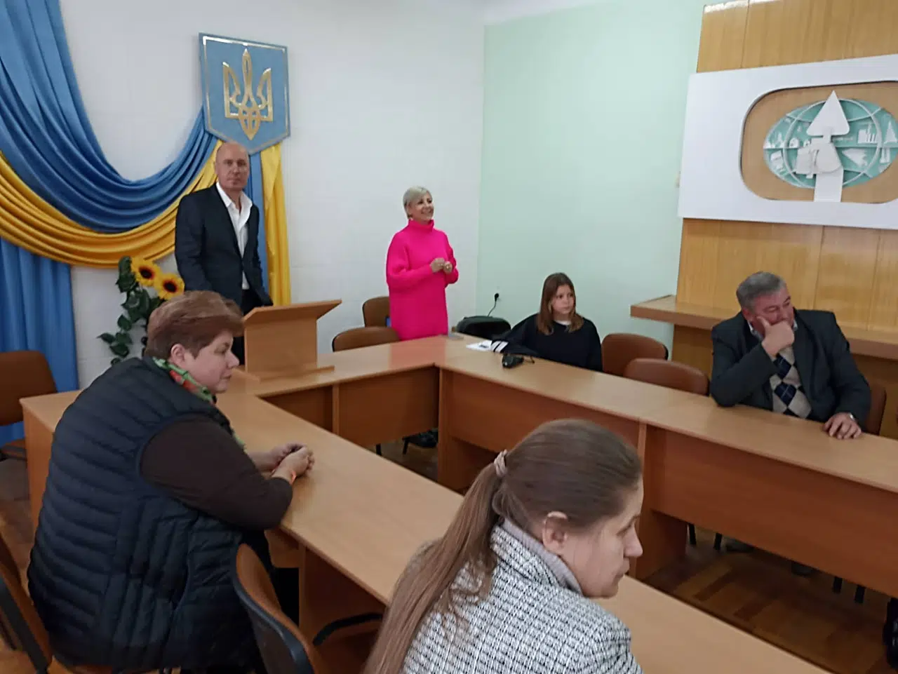 Привітання студентами коледжу своїх викладачів?