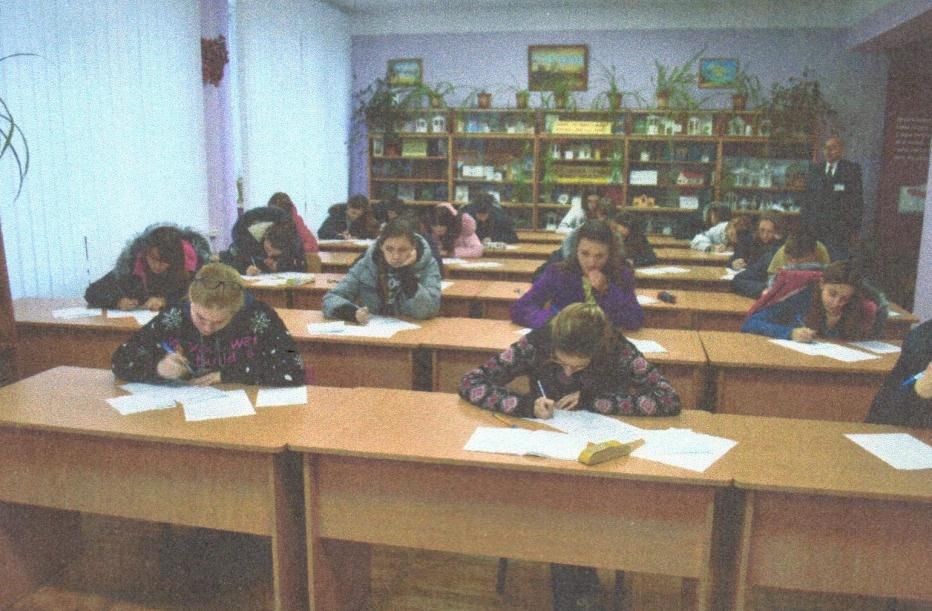 Архівне фото бібліотеки коледжу: Зустрічі, лекції та відкриття